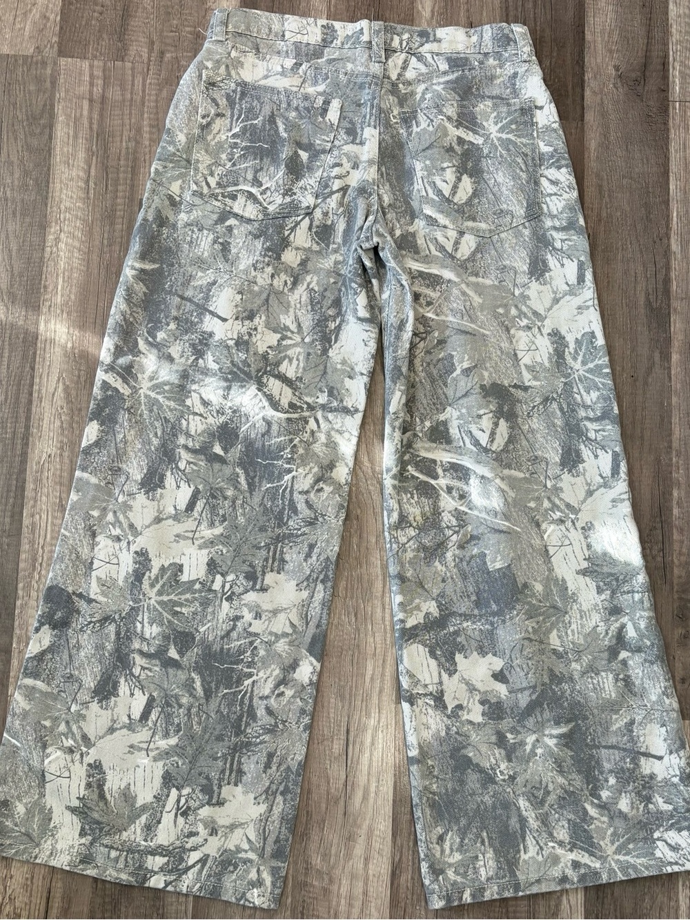 Refrain Los Angeles Grey Wide-Leg Women's Pants by Etro - Picture 5 of 9
